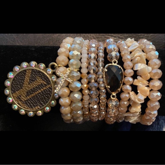 NWT! Boutique Handcrafted Upcycled Stackable Cross BLiNg Bracelet! 🤩 - Picture 6 of 6